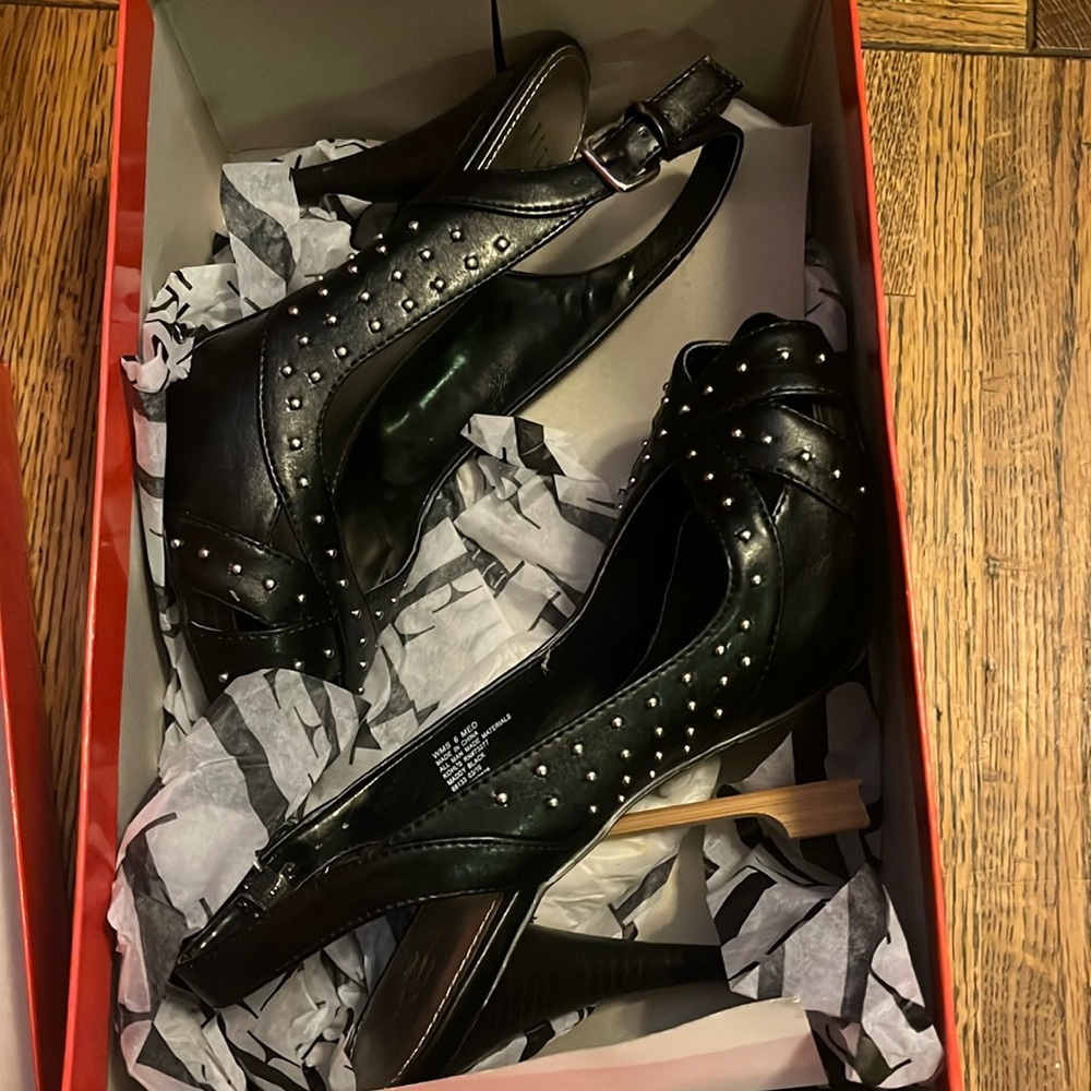 New in box 179 Maddy black heels shoes women's sexy stiletto sling back buckle